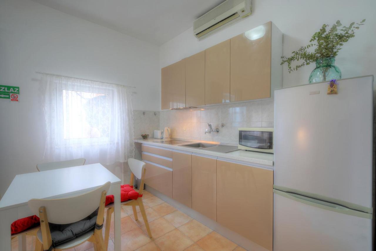Karolina Apartment